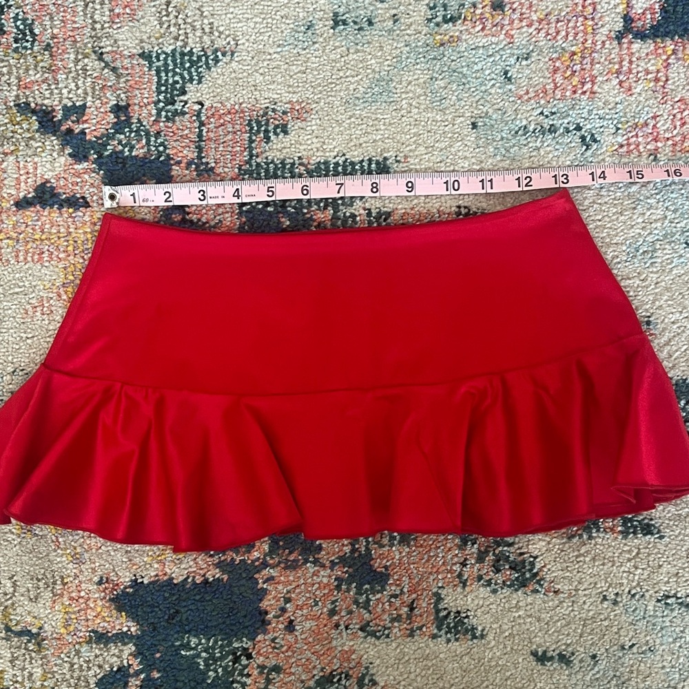 Sexy Ruffled Micro Mini Skirt - Picture 2 of 5
